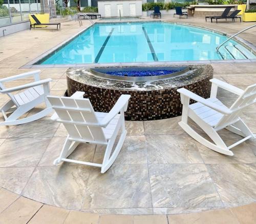 Marina del Rey Apartment | 1 bedroom. 2 beds. 1 bath with Balcony