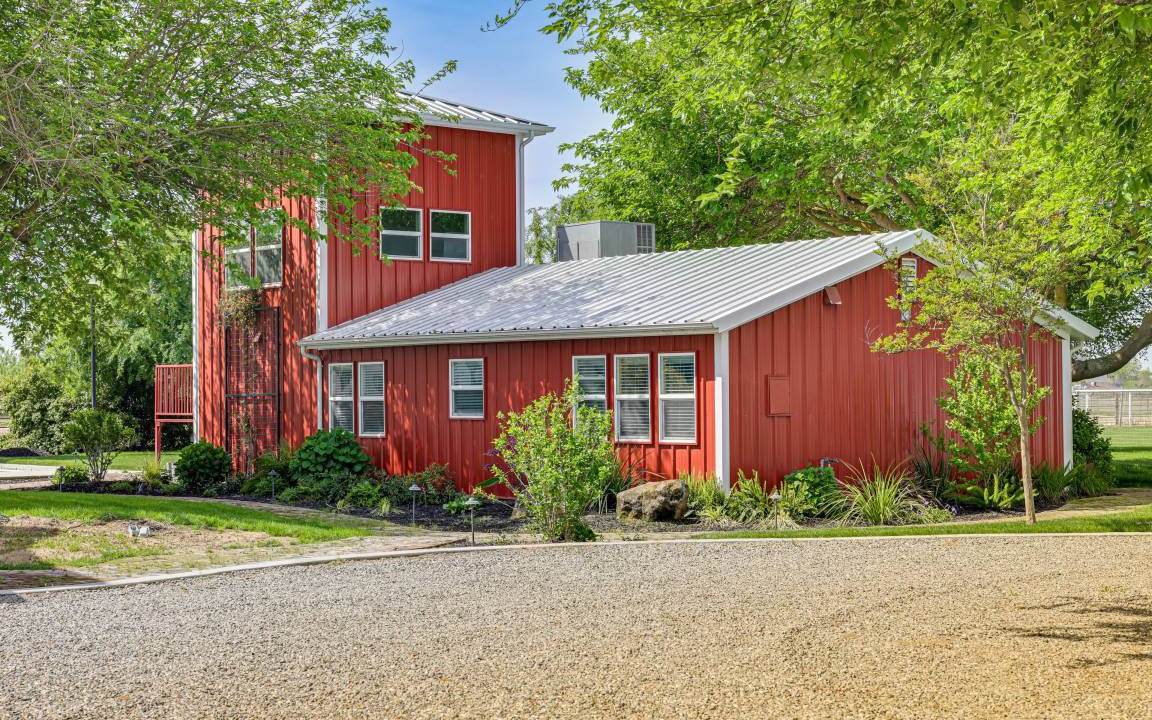 Stanislaus County Cottage | 102 m² Cabin ∙ 2 bedrooms ∙ 4 guests