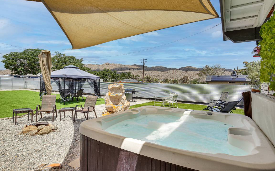 Yucca Valley House | 102 m² House ∙ 2 bedrooms ∙ 6 guests