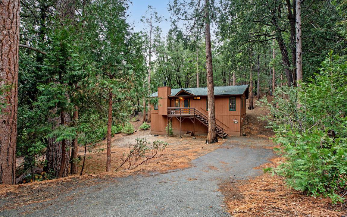 Idyllwild Cabin | 102 m² Cabin ∙ 2 bedrooms ∙ 5 guests