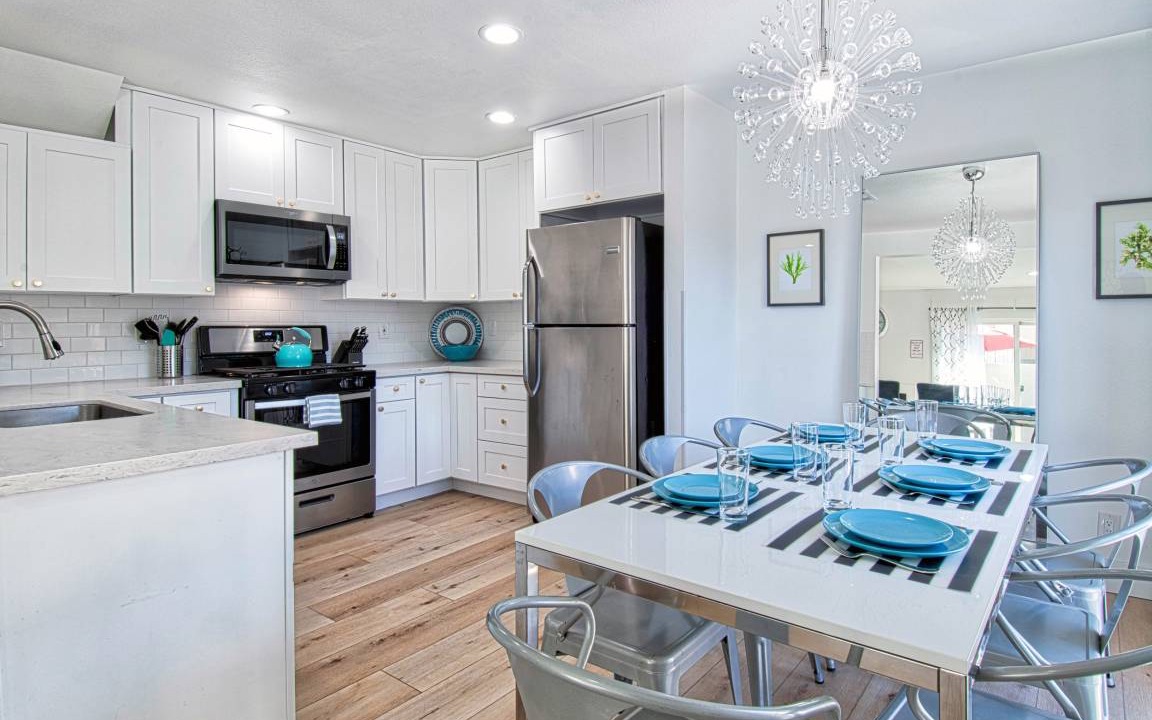 Hermosa Village Condo | 108 m² Condo ∙ 3 bedrooms ∙ 9 guests