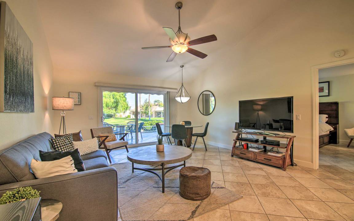 Palm Desert Apartment | 109 m² Apartment ∙ 2 bedrooms ∙ 4 guests