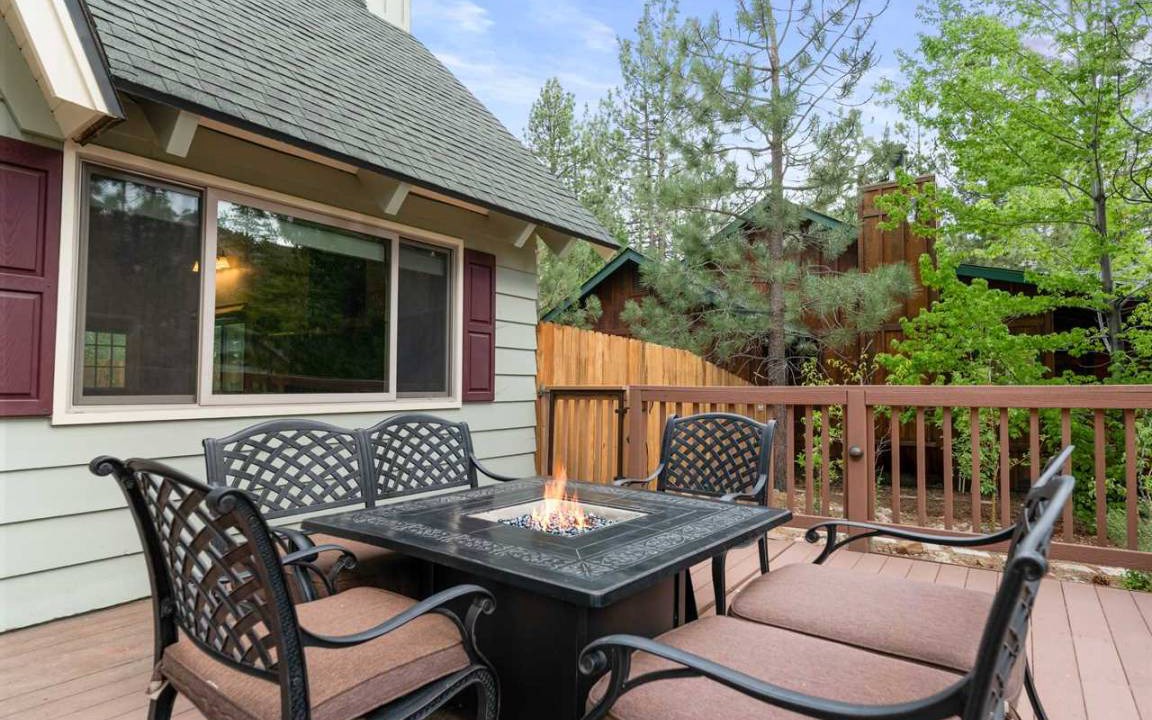 Fox Farm Cabin | 109 m² Cabin ∙ 2 bedrooms ∙ 6 guests