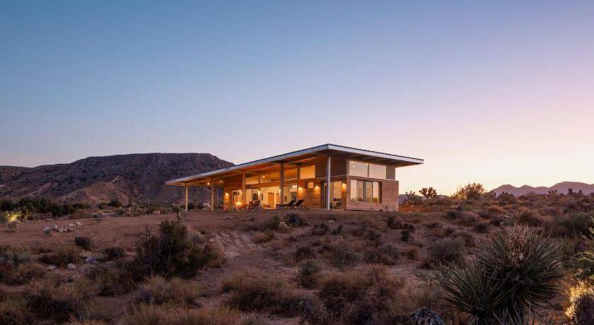 Pioneertown House | 110 m² House ∙ 2 bedrooms ∙ 6 guests