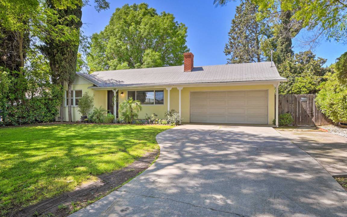 Temple City House | 111 m² House ∙ 3 bedrooms ∙ 6 guests