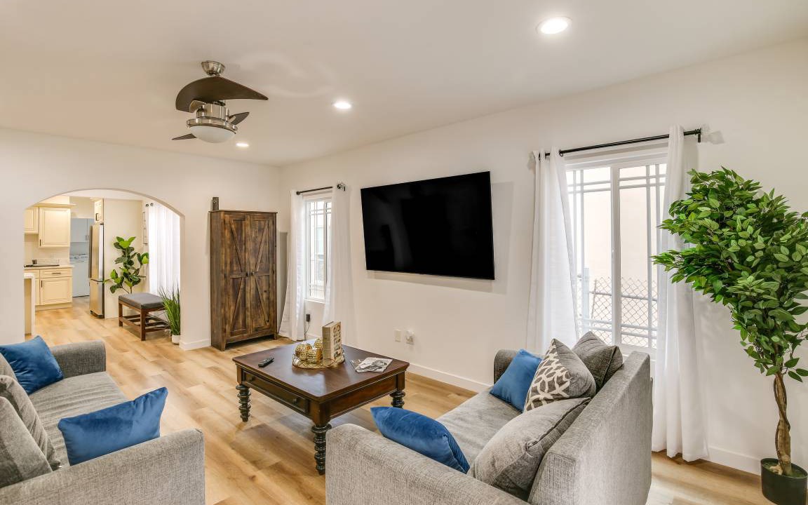 East Los Angeles Apartment | 116 m² Apartment ∙ 2 bedrooms ∙ 4 guests