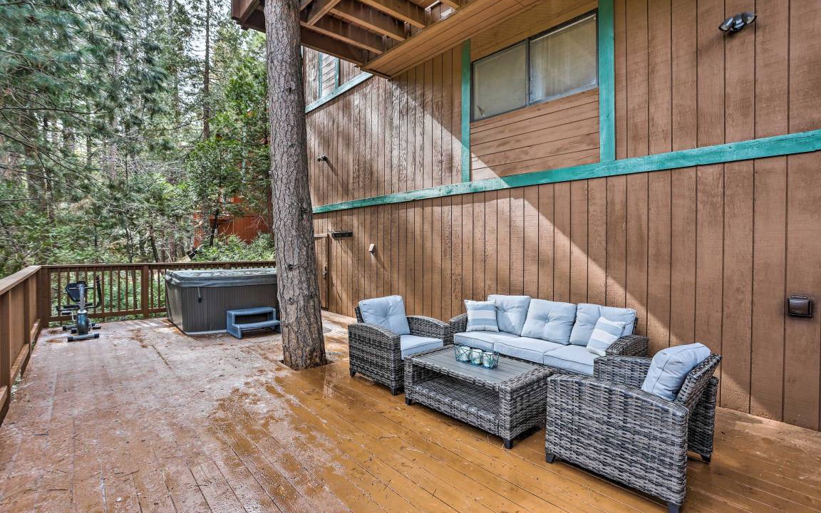 Twin Peaks House | 120 m² House ∙ 3 bedrooms ∙ 8 guests