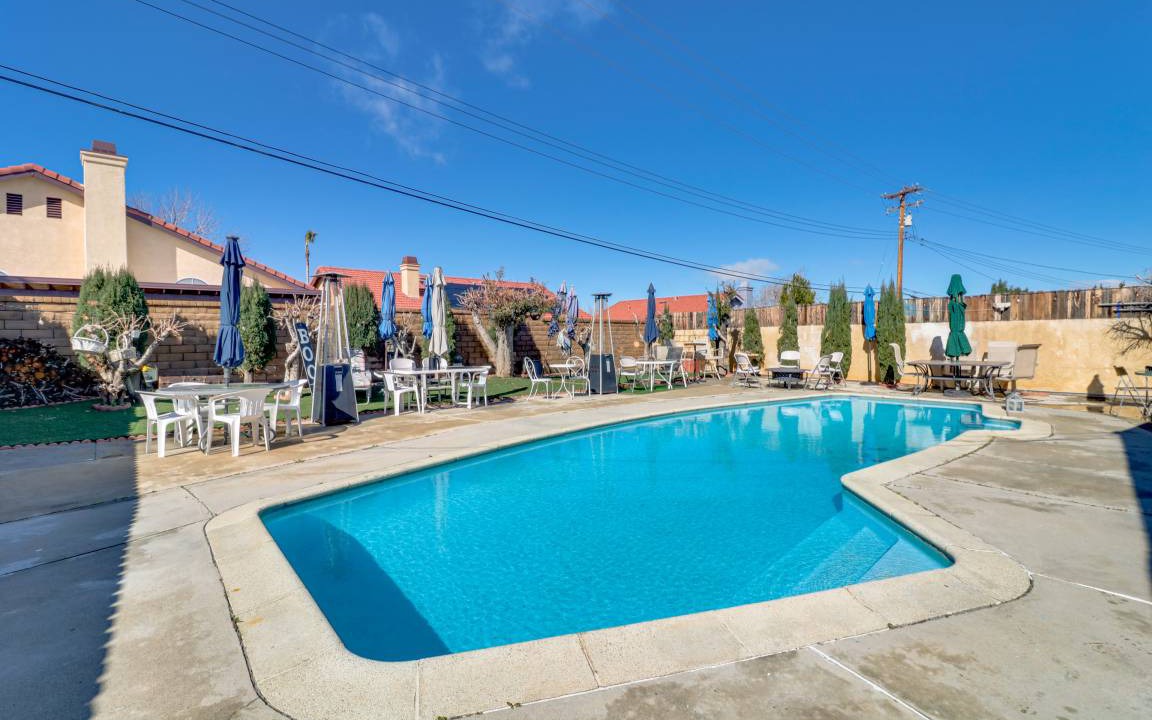 Palmdale House | 120 m² House ∙ 3 bedrooms ∙ 6 guests