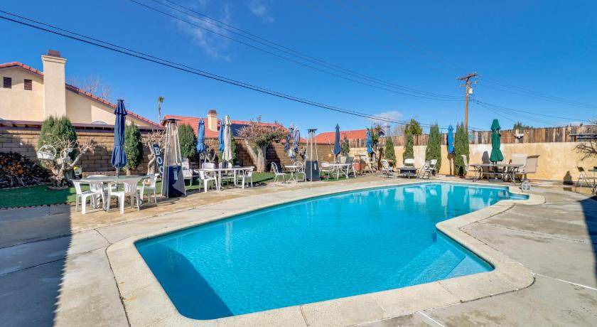 Palmdale House | 121 m² House ∙ 3 bedrooms ∙ 6 guests