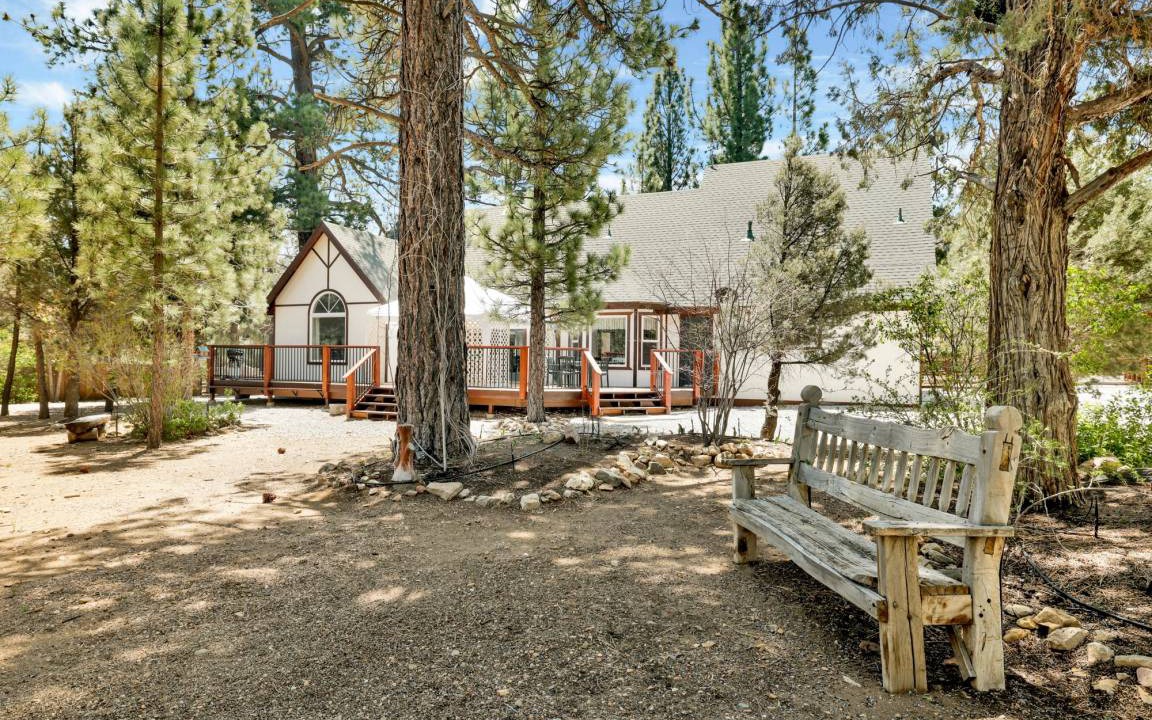 Woodlands Cabin | 140 m² Cabin ∙ 3 bedrooms ∙ 6 guests