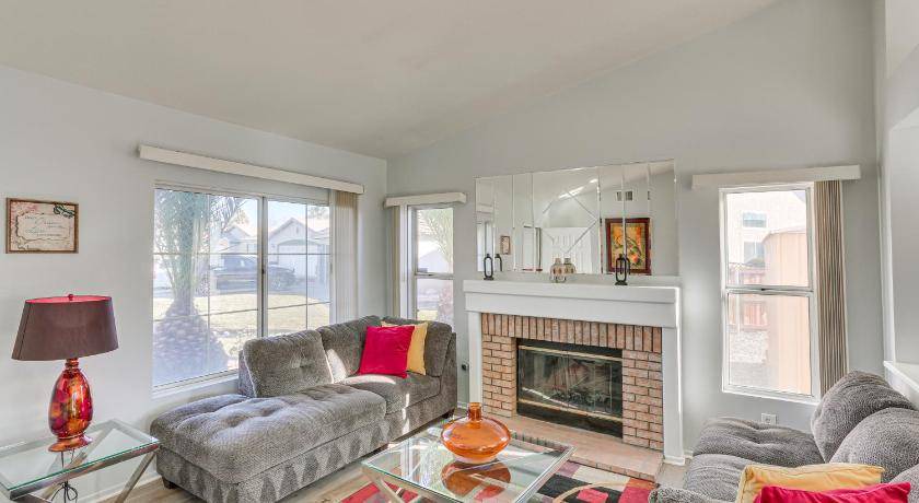 Victorville House | 147 m² House ∙ 3 bedrooms ∙ 6 guests