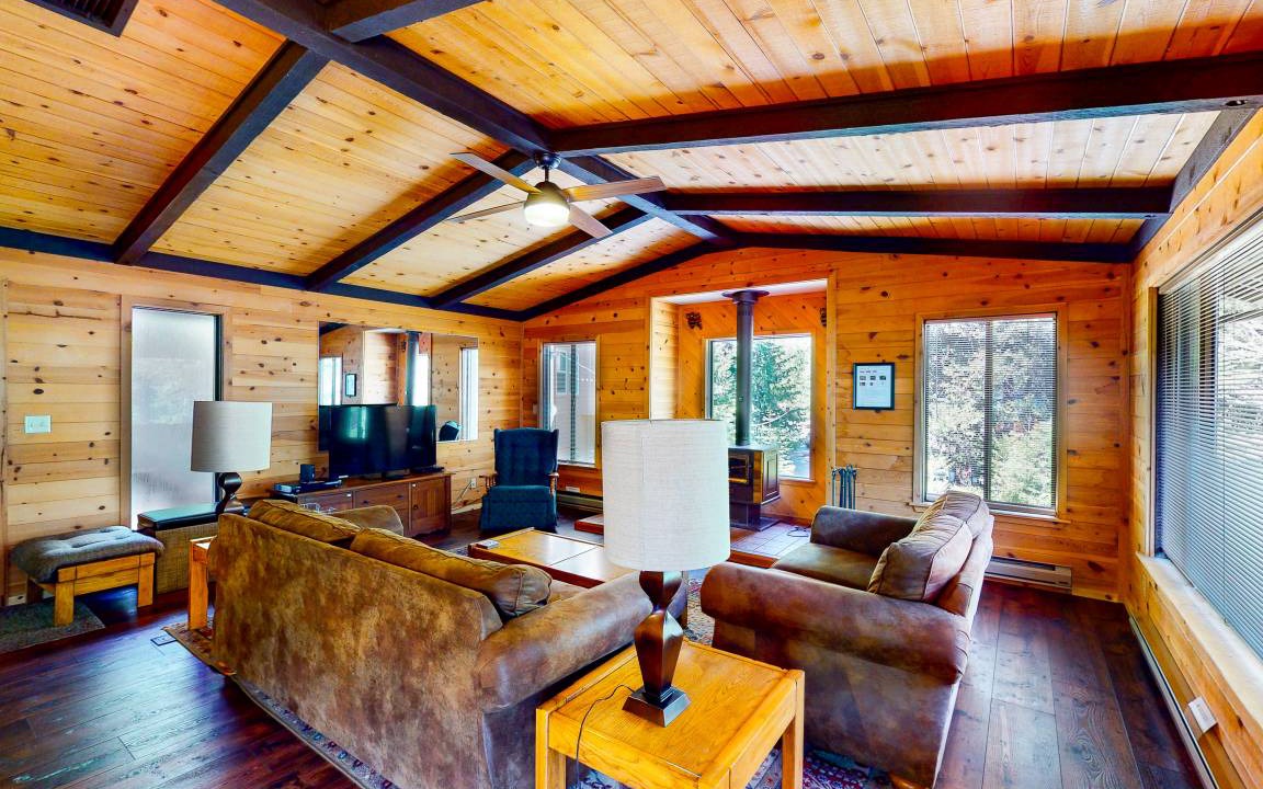 Fish Camp Cabin | 149 m² Cabin ∙ 3 bedrooms ∙ 10 guests