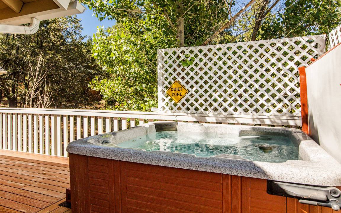 Upper Moonridge House | 149 m² House ∙ 3 bedrooms ∙ 6 guests