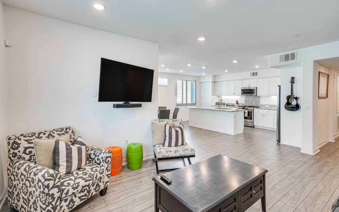 Platinum Triangle Apartment | 156 m² Apartment ∙ 3 bedrooms ∙ 6 guests