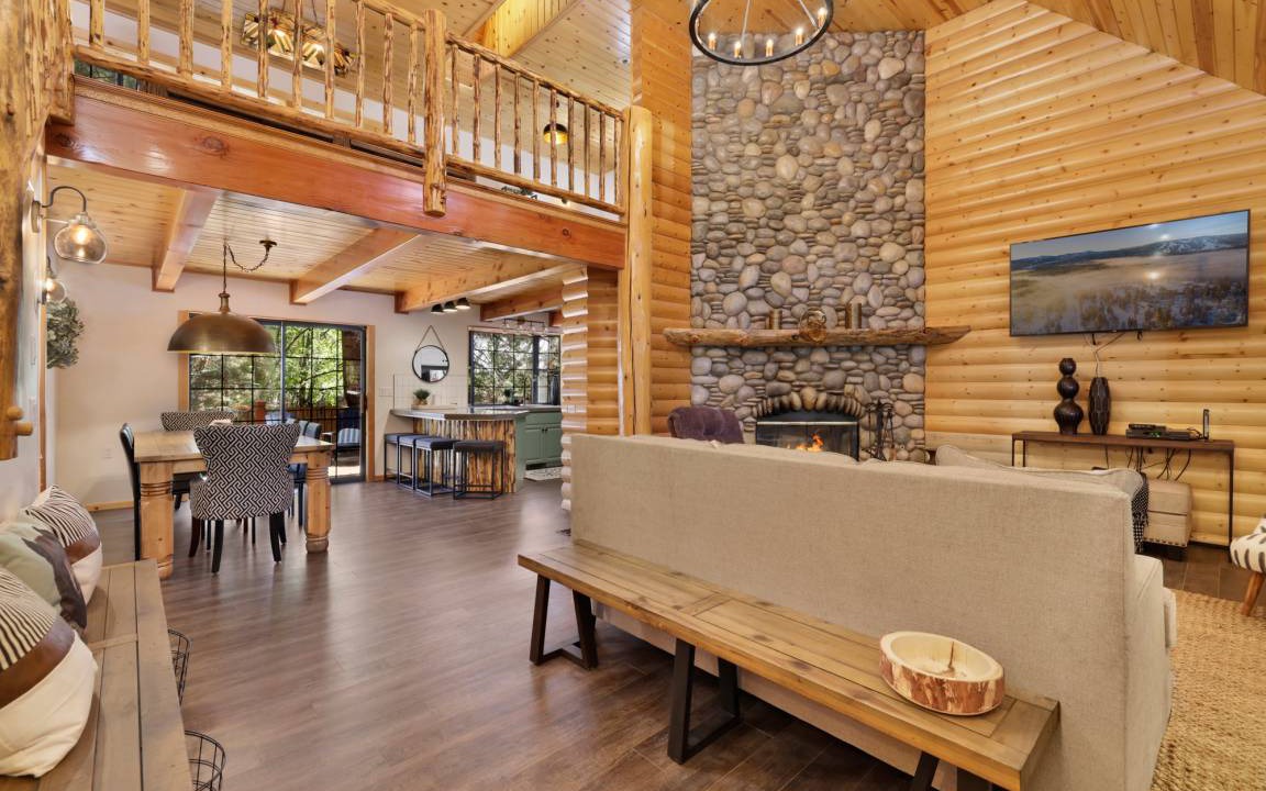 Evergreen Estates Cabin | 165 m² Cabin ∙ 3 bedrooms ∙ 6 guests