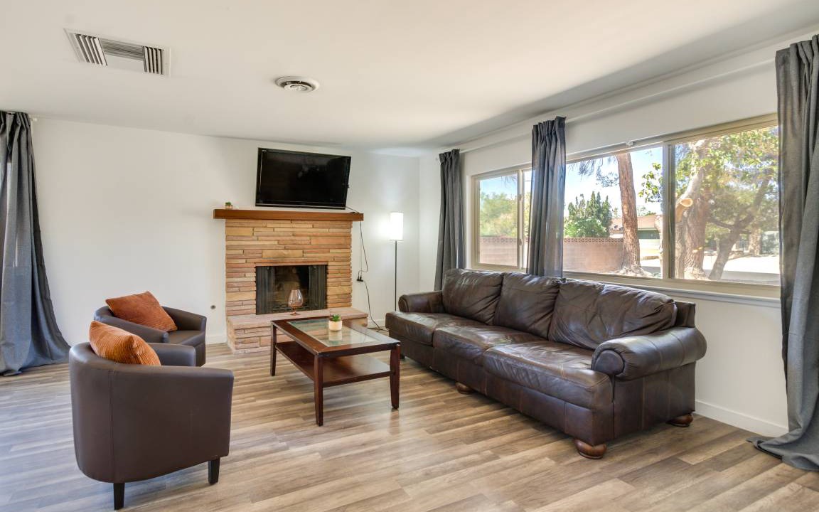Ridgecrest House | 166 m² House ∙ 4 bedrooms ∙ 8 guests