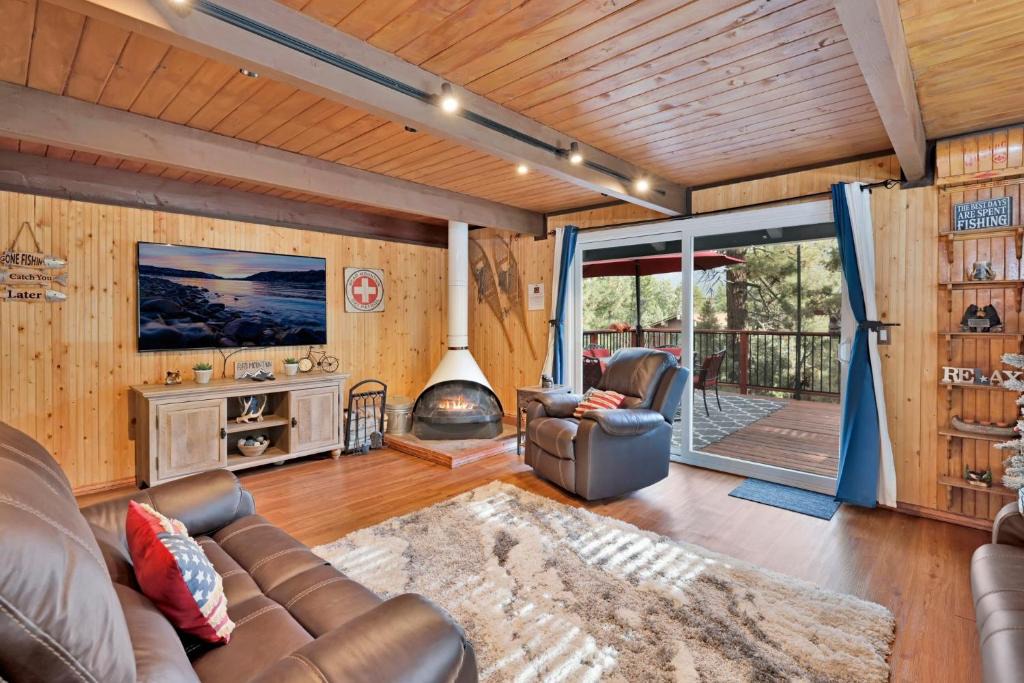 Big Bear City Ski Chalet | 1690 - Catching Serendipity Cabin