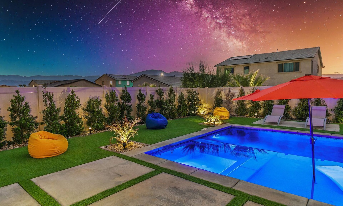 Coachella House | 175 Poker Table-Pool/Spa-BBQ-Games!