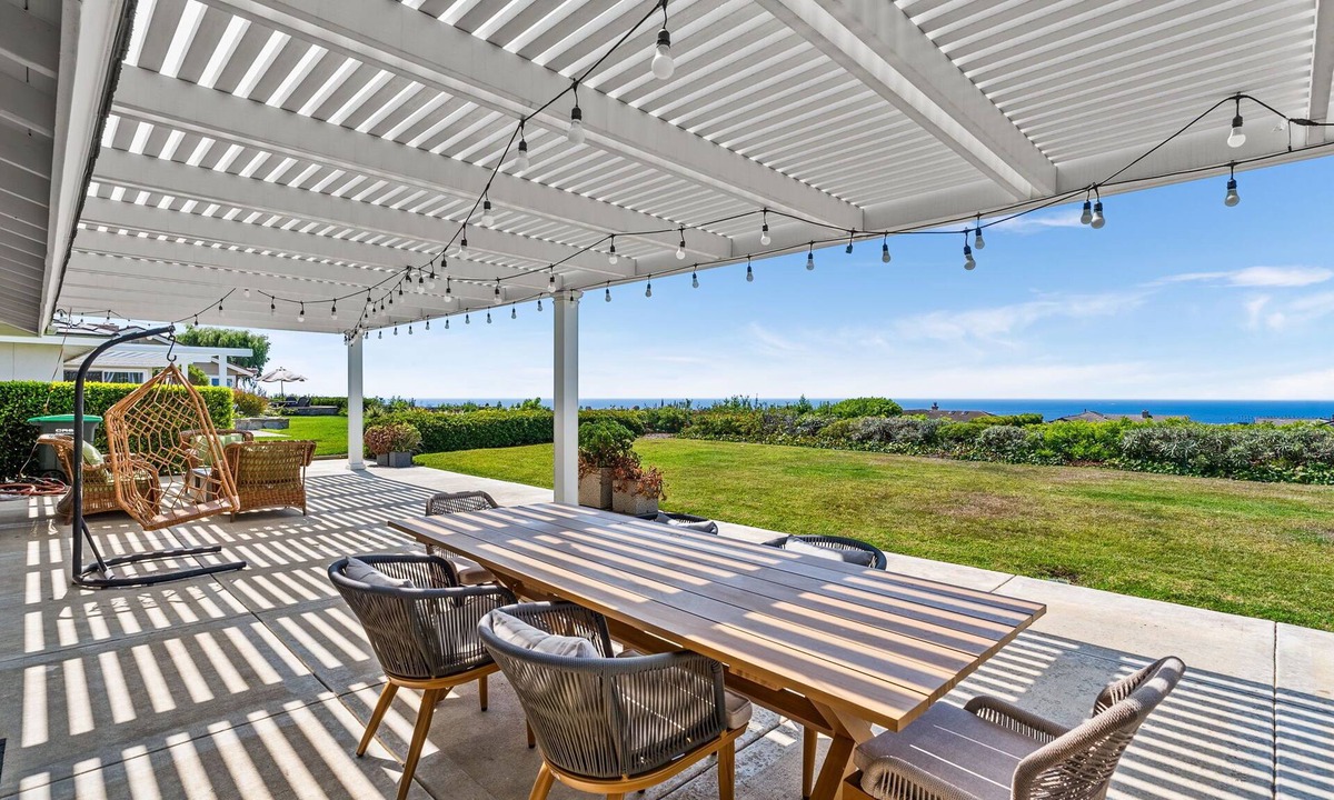 Corona del Mar House | 180 Degrees Oceanview Cozy House Nestled along the serene Coastline