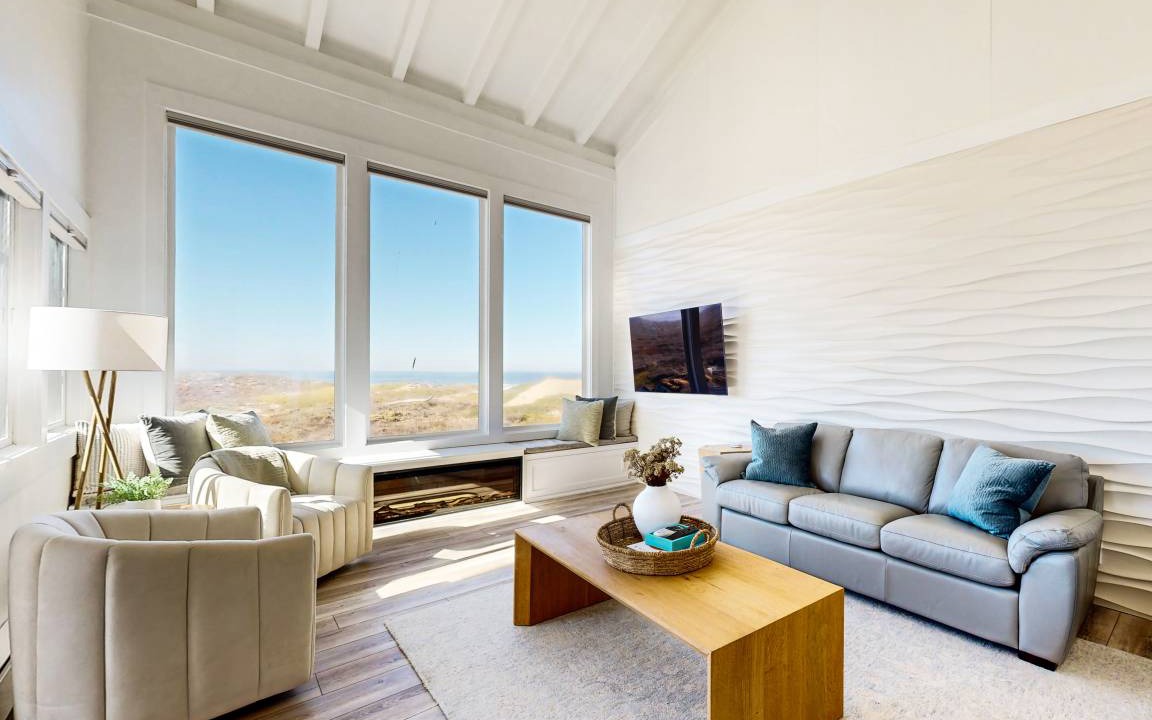 Castroville House | 186 m² House ∙ 4 bedrooms ∙ 9 guests