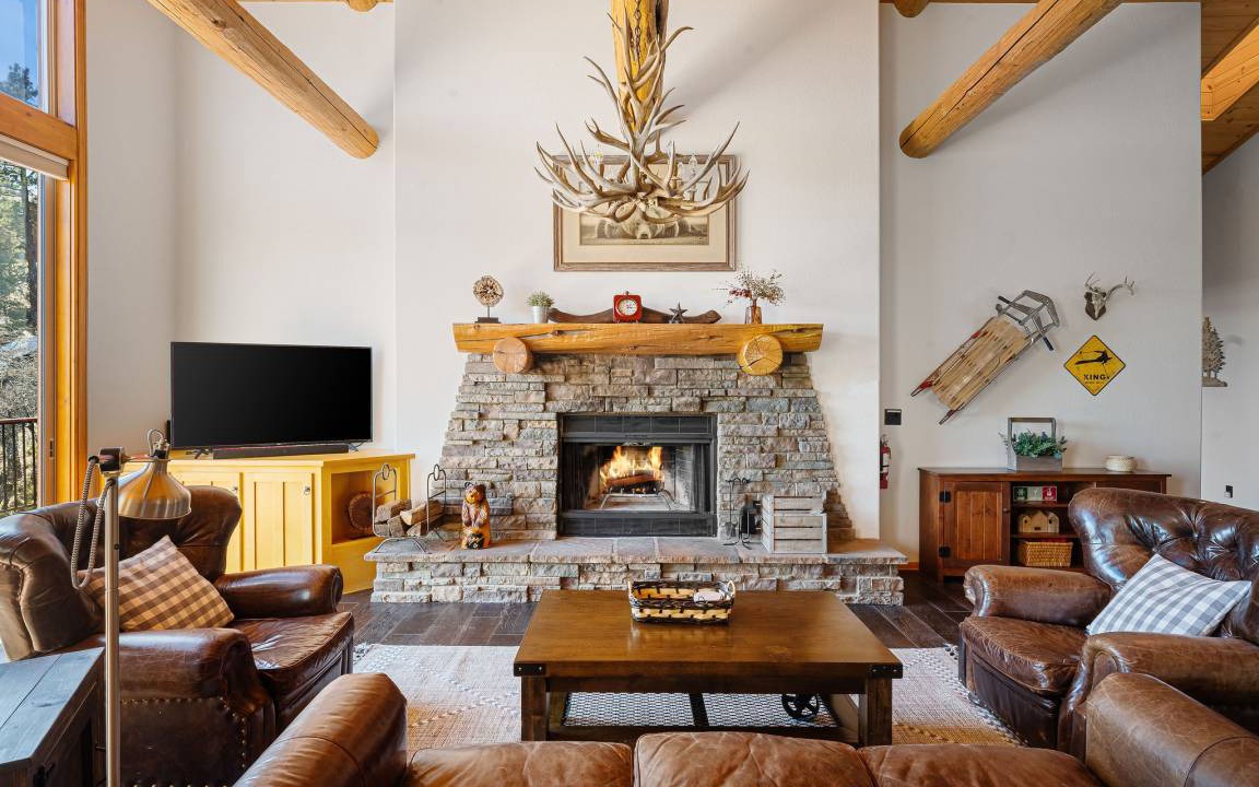 Castle Glen Estates House | 190 m² House ∙ 5 bedrooms ∙ 16 guests