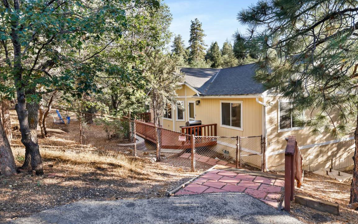 Upper Moonridge Cabin | 191 m² Cabin ∙ 4 bedrooms ∙ 10 guests