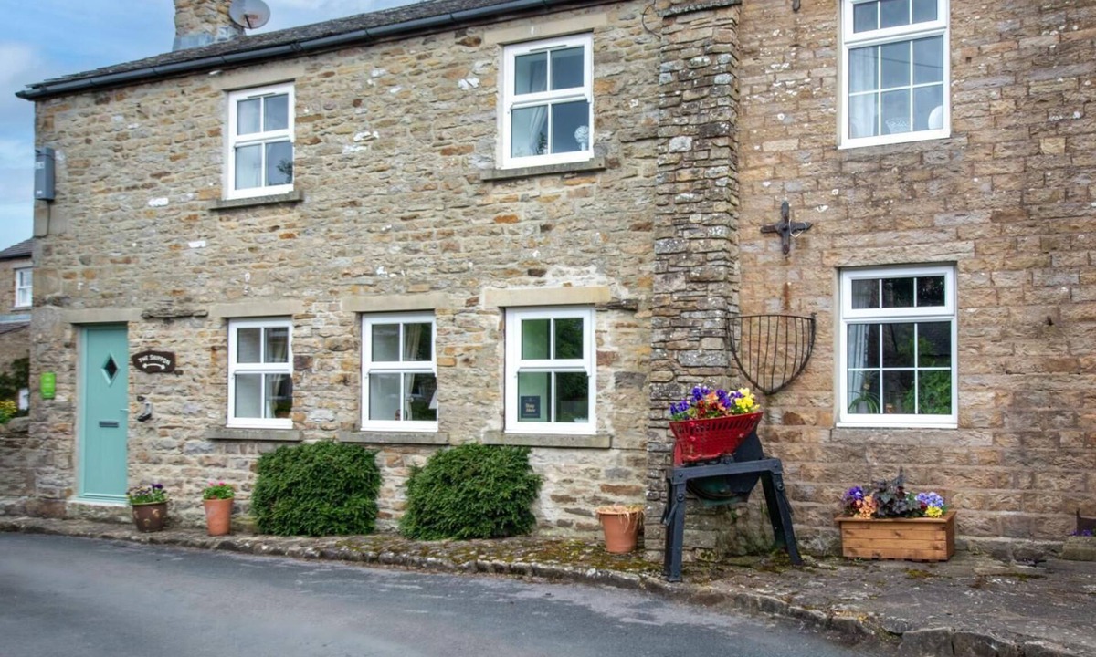 Askrigg Cottage | 2 Bed in Leyburn (oc-ds902)