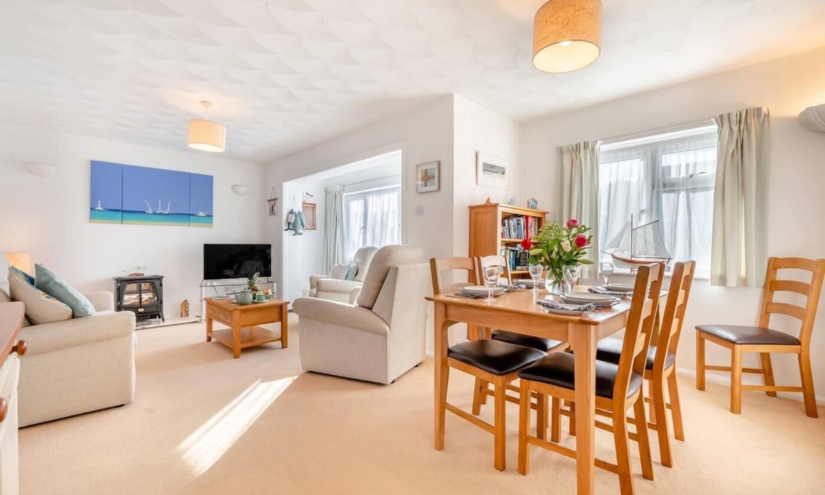 Padstow House | 2 Bed in St. Merryn (oc-p00801)