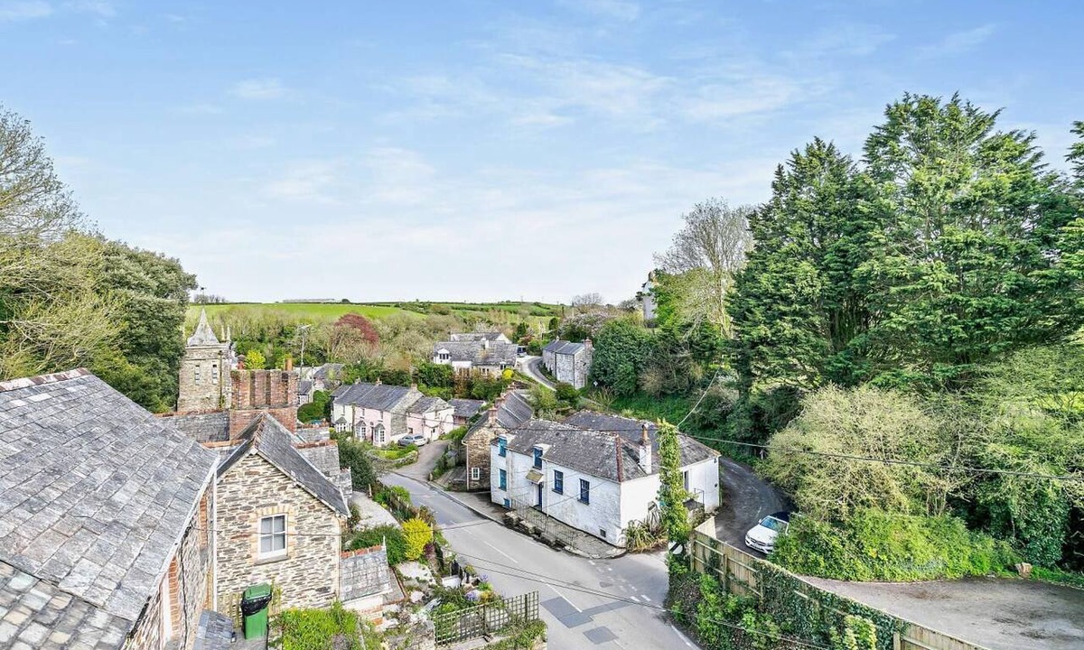 Little Petherick Cottage | 2 Bed in Wadebridge (oc-r27444)