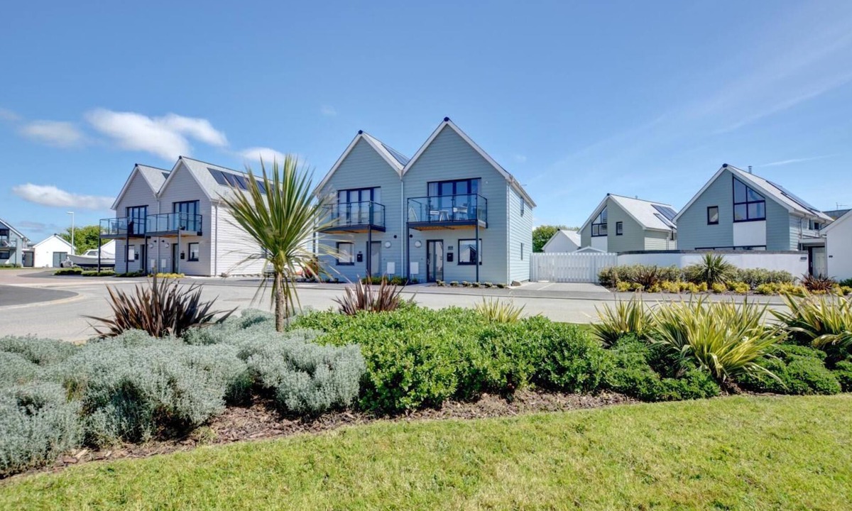 Westleigh Cottage | 2 Bed in Westward Ho! (oc-looko1)