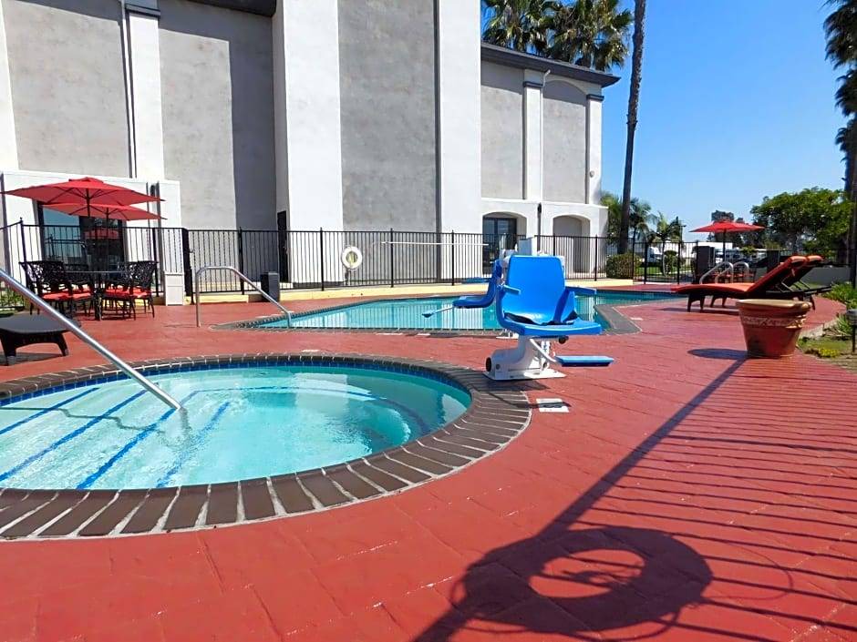 Placentia Hotel | 2-Star Hotel ∙ Best Western Plus - Anaheim Orange County Hotel