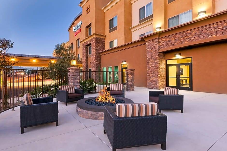 Norco Hotel | 2-Star Hotel ∙ Fairfield Inn & Suites Riverside Corona/Norco