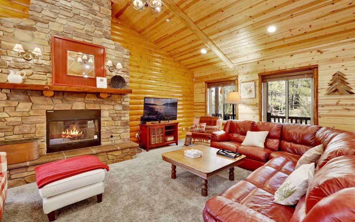 Eagle Mountain Estates Cabin | 203 m² Cabin ∙ 3 bedrooms ∙ 6 guests