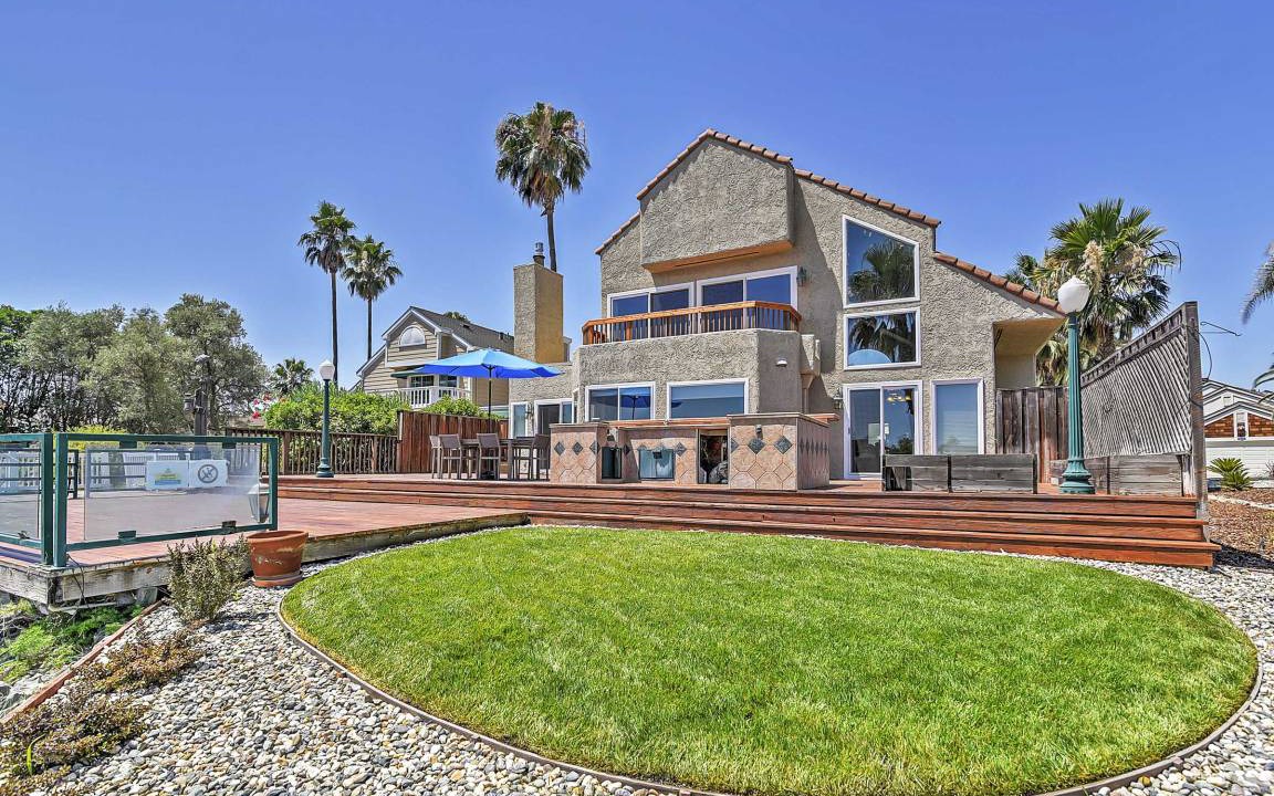 Discovery Bay House | 205 m² House ∙ 3 bedrooms ∙ 7 guests