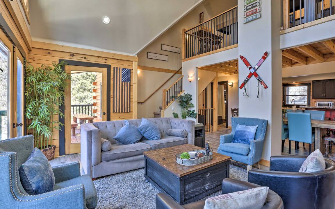 Moonridge House | 222 m² House ∙ 4 bedrooms ∙ 12 guests