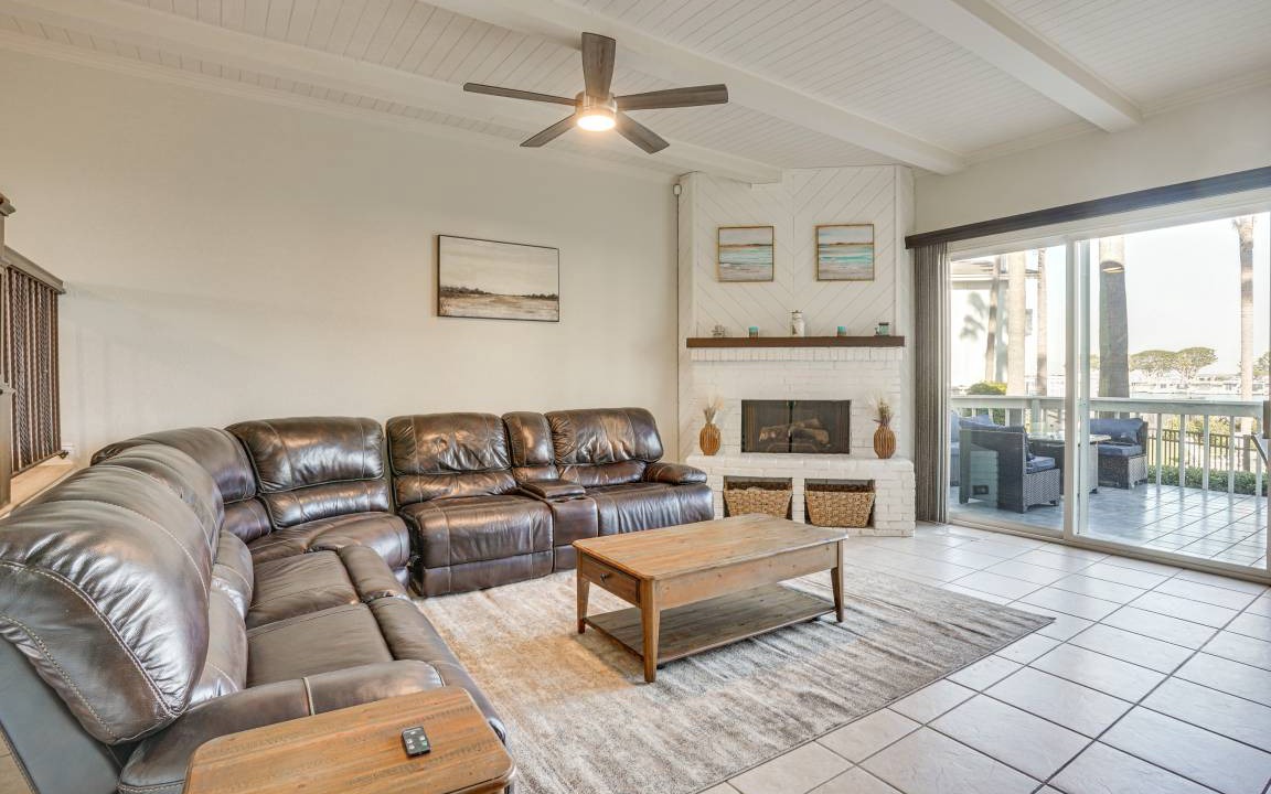 Huntington Beach Apartment | 230 m² Apartment ∙ 3 bedrooms ∙ 6 guests