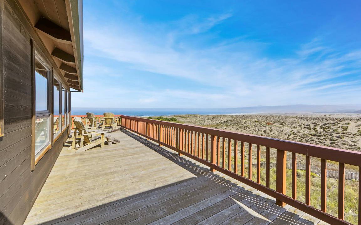 Fort Bragg House | 233 m² House ∙ 4 bedrooms ∙ 12 guests