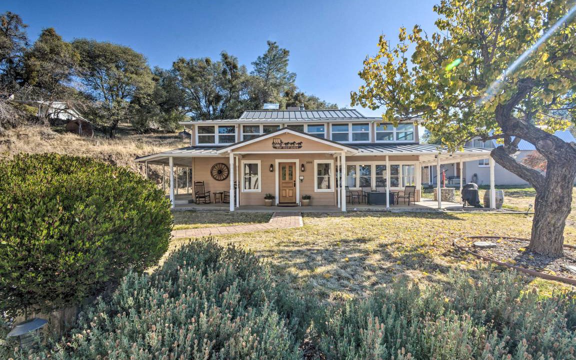 Mariposa House | 252 m² House ∙ 4 bedrooms ∙ 8 guests