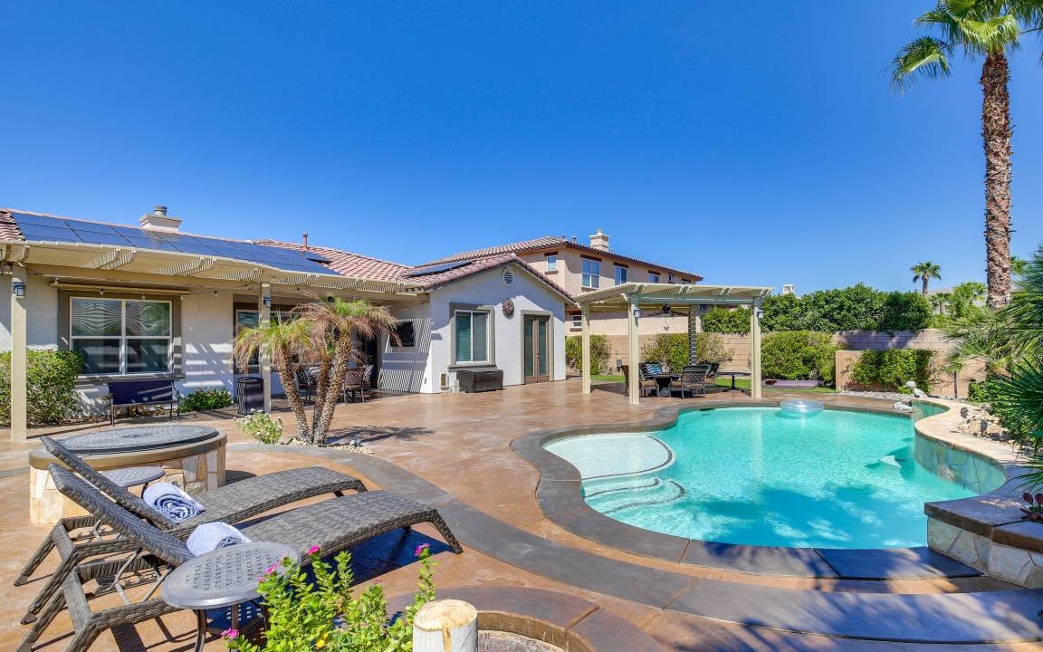 Indio House | 255 m² House ∙ 3 bedrooms ∙ 6 guests