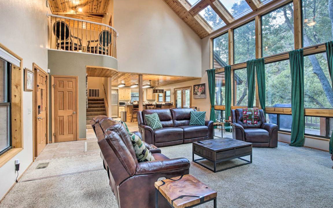 Pine Mountain Club House | 256 m² House ∙ 4 bedrooms ∙ 11 guests