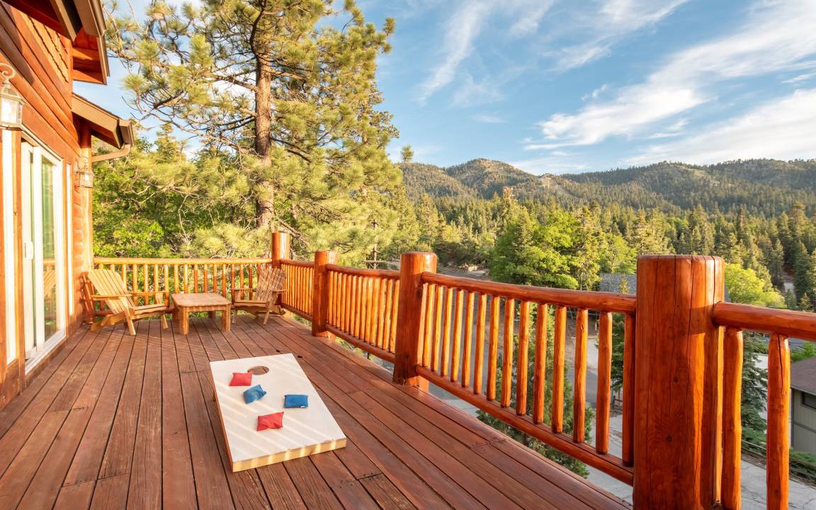 Upper Moonridge House | 260 m² House ∙ 4 bedrooms ∙ 14 guests