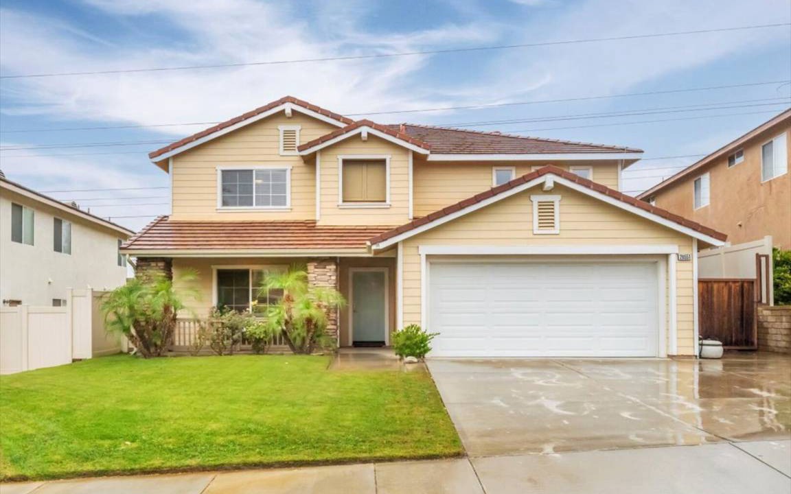 Santa Clarita House | 264 m² House ∙ 4 bedrooms ∙ 8 guests