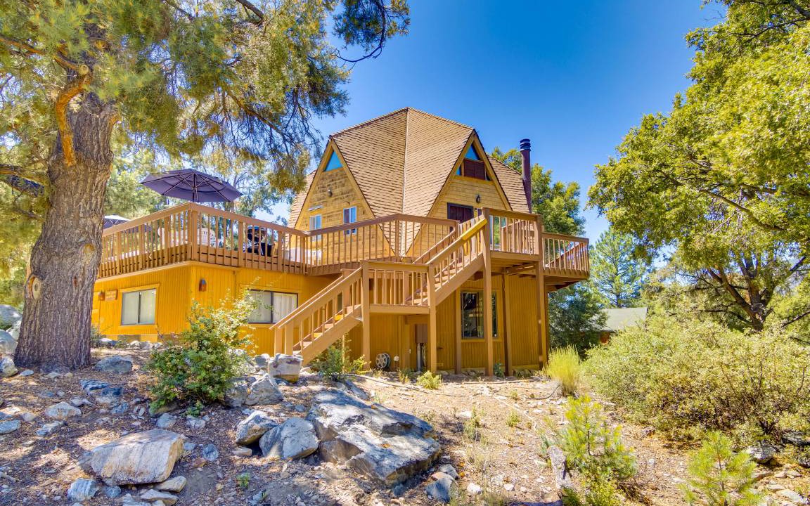 Pine Mountain Club House | 278 m² House ∙ 3 bedrooms ∙ 11 guests