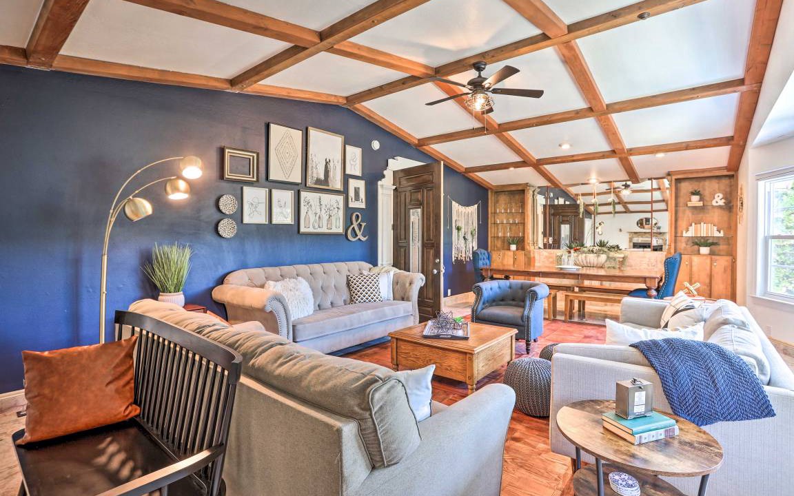 Crestline House | 278 m² House ∙ 5 bedrooms ∙ 12 guests