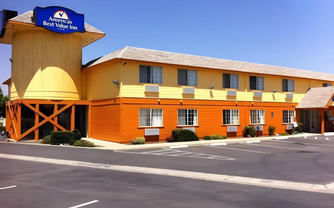 Dunnigan Hotel | 28 m² Motel ∙ 127 guests