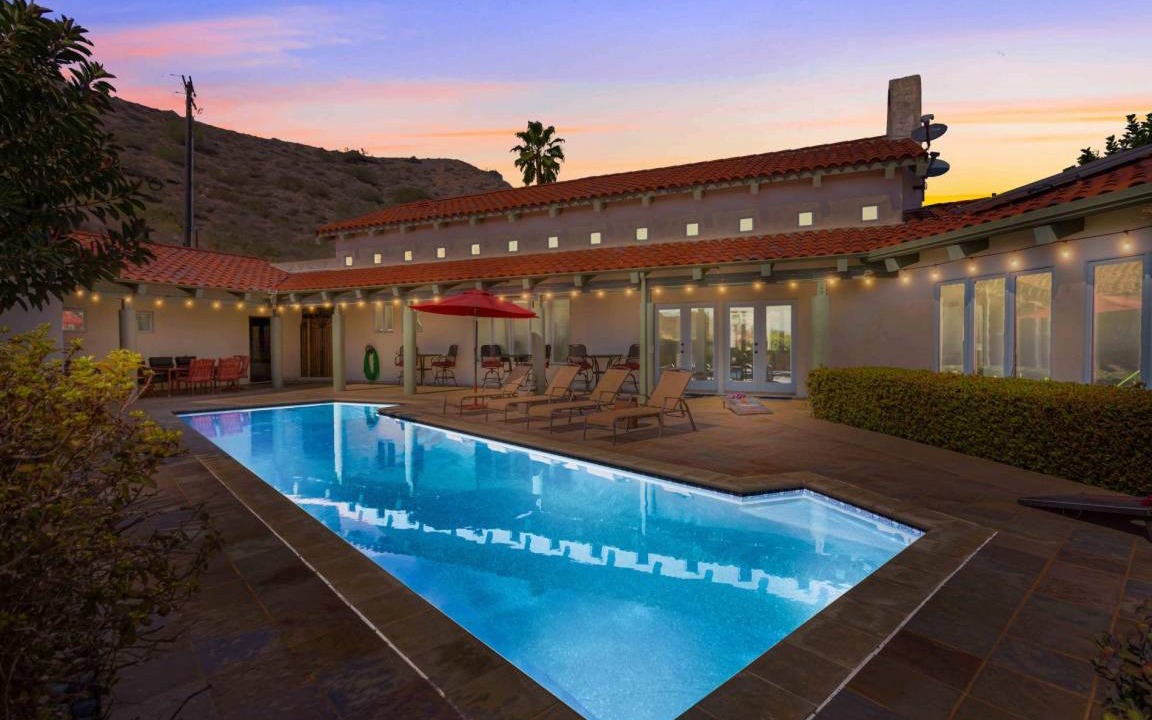 Fallbrook House | 293 m² House ∙ 4 bedrooms ∙ 12 guests