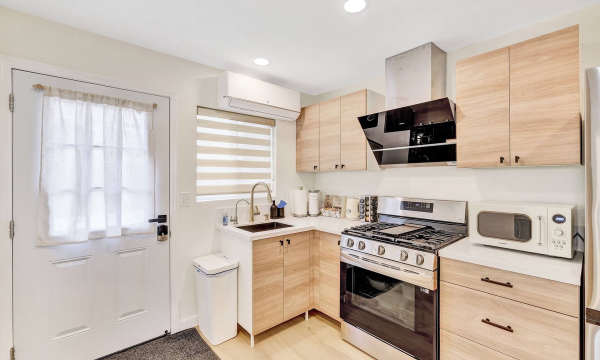 Rosemead House | 2B2B/Free Tesla Charging/Free Parking/Quiet
