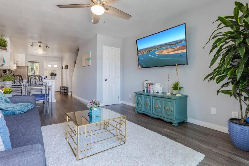 Imperial Beach Apartment | 2BD Bird Watchers DreamPool across fromBeach