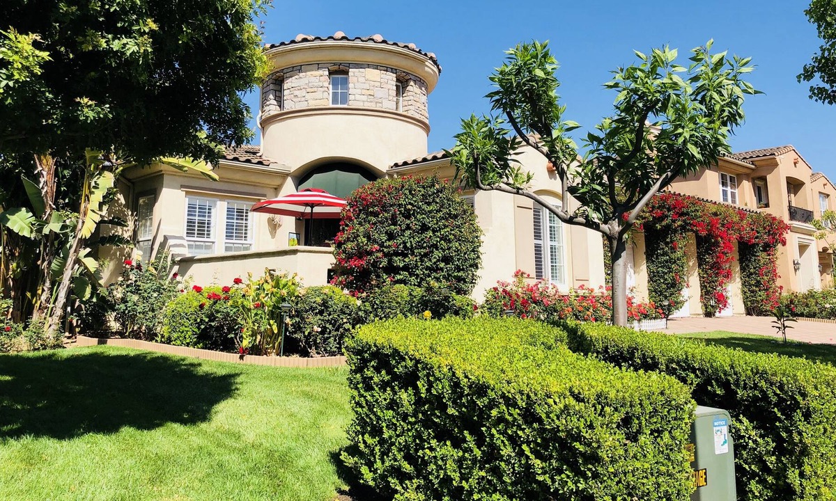 Corona House | 3.5K SQFT Luxury Castle in 12K SQFT Beautiful Garden & Yard/30 min to Disneyland