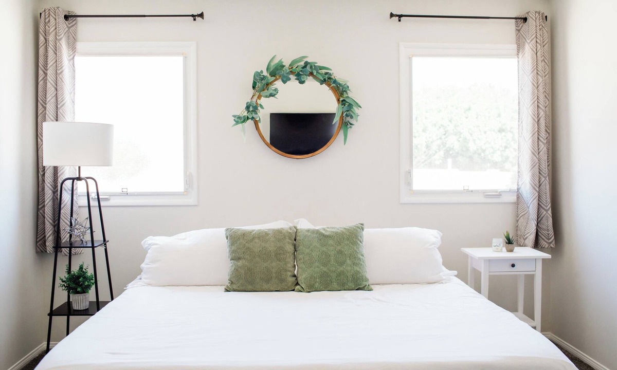 Coastal San Pedro House | 3 BD w 2 Ensuite Baths/Garage/AC